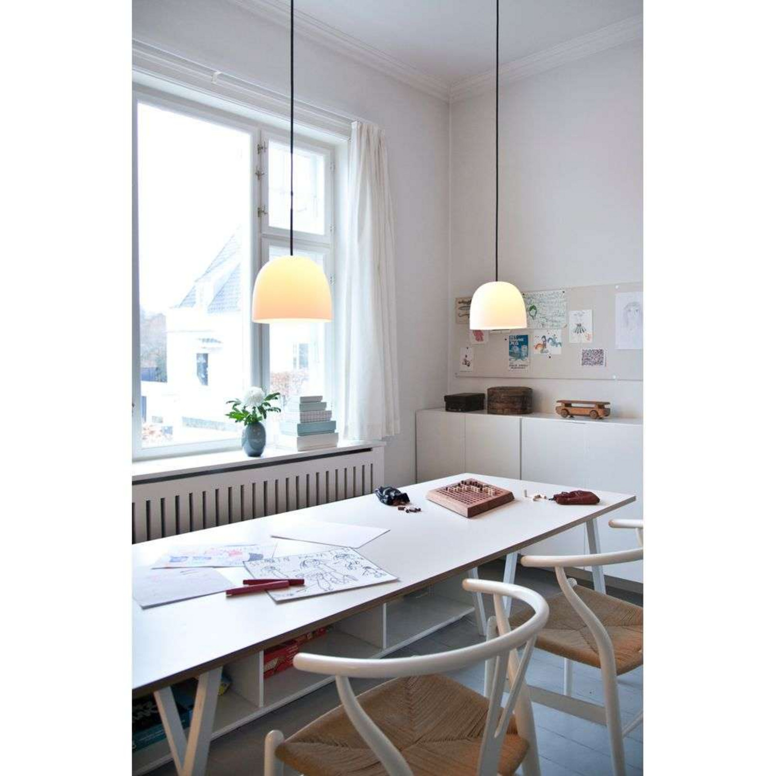 Alternativ bild 1 för Piet Hein - Super215 Mm Pendel  - Hängsmycke - SUPER215 mm Pendel metal HVID (G9 42W) - SORT ledning 3m - H17.3 x W21.5 D21.5 cm